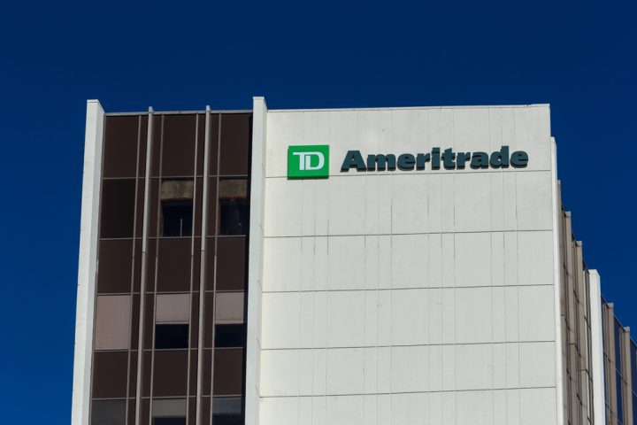 Discount Stock Brokers: The 2017 TD Ameritrade Review