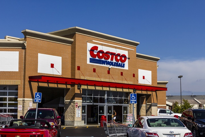 Costco Could Be One of the Few Survivors in Amazon’s Retail Takeover