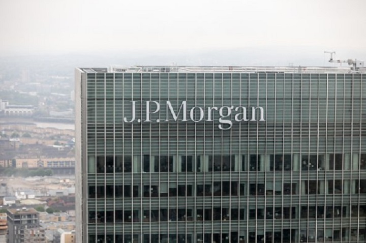 Snap Inc’s Stock Falls as JPMorgan Cuts Price Target