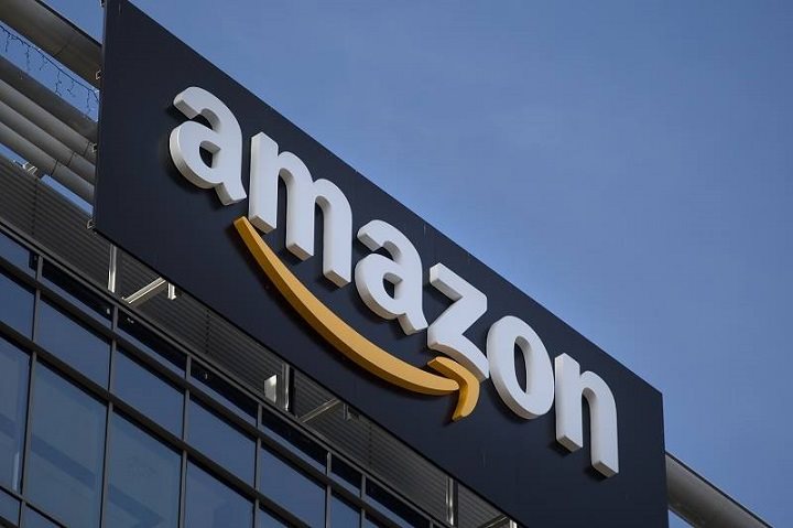 Amazon VS. Alphabet: Which of These High Peforming Companies Should You Invest In?