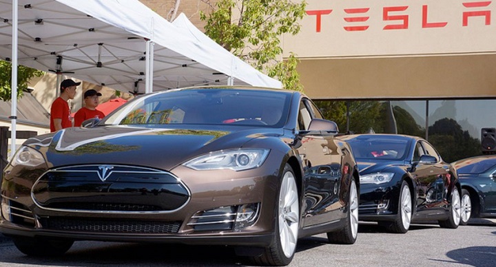 Tesla Stocks Boom After High Ratings And Optimistic Sentiment
