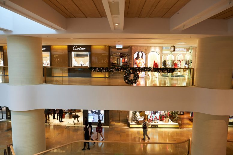 Blackstone Says This Is Why Shopping Mall Retailers Are Suffering