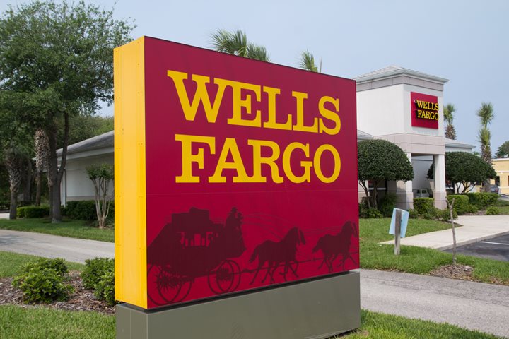 Wells Fargo Begins Branch Closures to Focus on Digital Banking