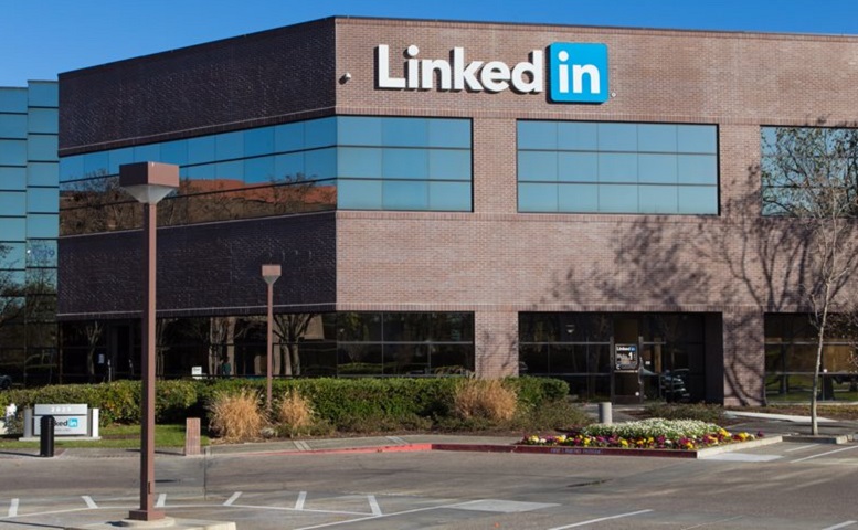 LinkedIn’s Free Tinder-Like Mentorship Service Just Announced