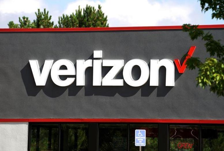Could Verizon Be in an Acquisition Battle Against Google and Facebook?