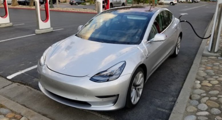 Tesla CTO Announces the Model 3 Vehicle Will Use the World’s Entire Lithium Ion Battery Supply