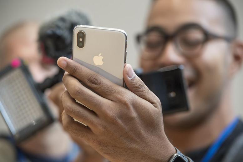 An Apple Investors’ Worst Nightmare: the Iphone X