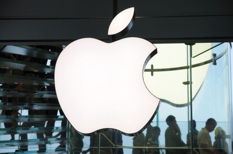 Apple Sued By Chinese Clothing Brand