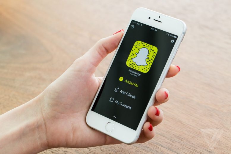Snapchat Stocks Tumbling Up to -8% As Firm Announces New Layout and Spectacles