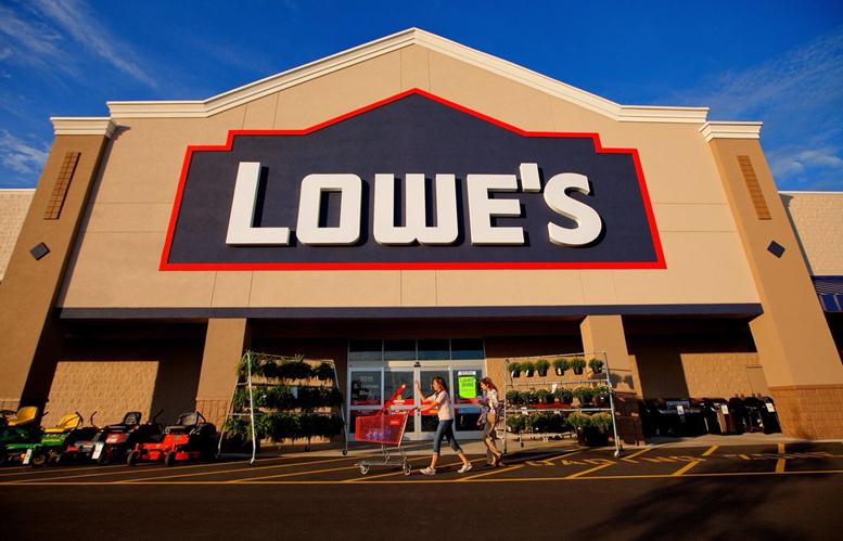 JC Penney CEO Leaves Company to Become CEO of Lowes