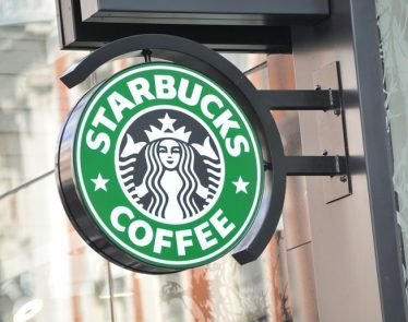 Starbucks closing stores