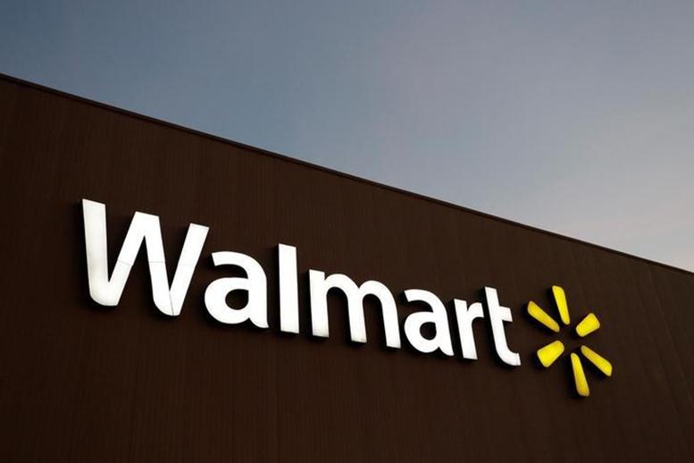 Is Buying Walmart Shares a Wise Strategy After Huge Share Price Slump?