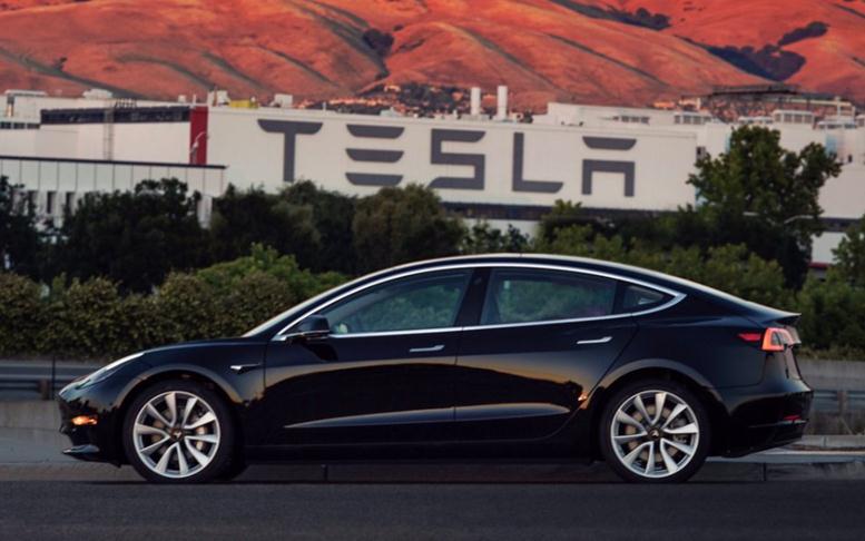 Tesla Shares Drop Nearly 6% this Morning After Elon Musk Tweet