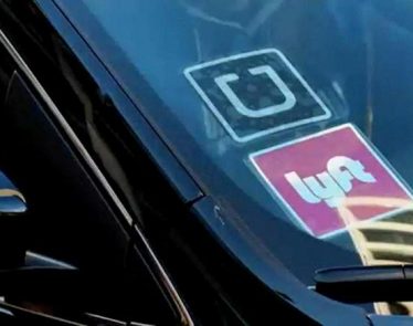 New York City caps Uber and Lyft licenses