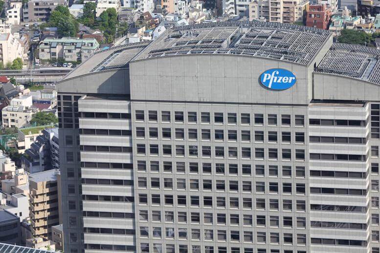 Pfizer Offers Early Retirement Ahead of Layoffs Next Year