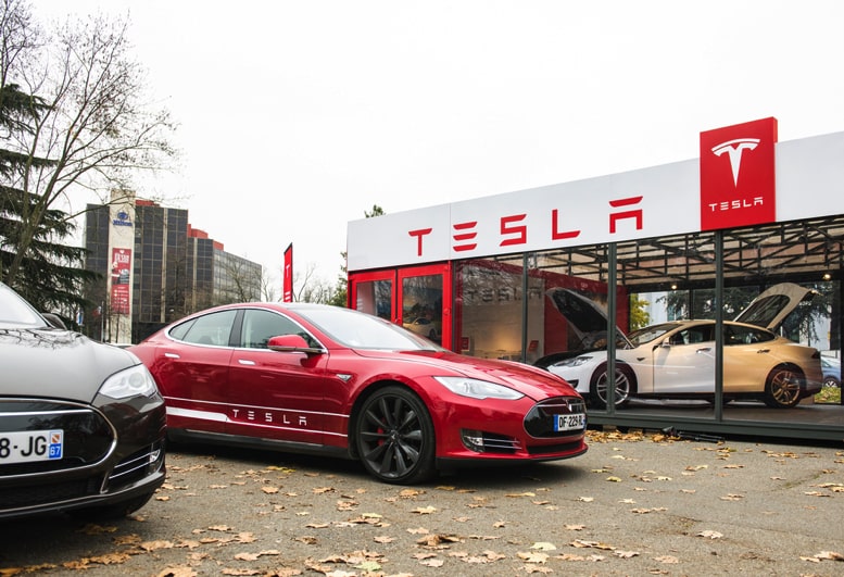 Tesla Stock: Will It Tank on Company’s $920 Million Debt Due Friday?