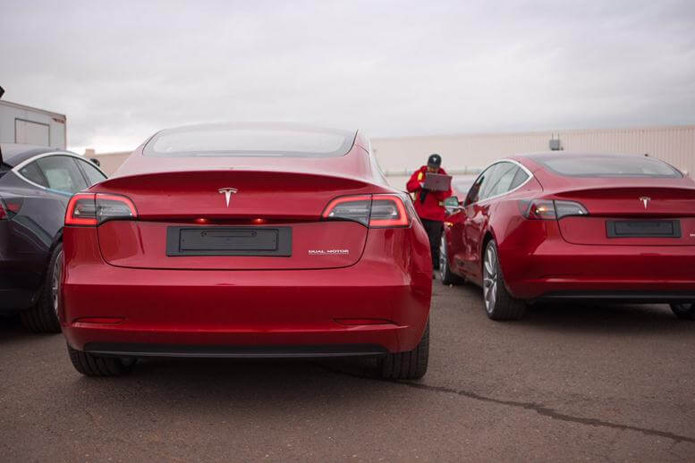 Tesla Makes Delivery Cuts but Plans to Reduce Model 3 Price